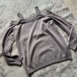 Swtr cold shoulder style cashmere blend sweater